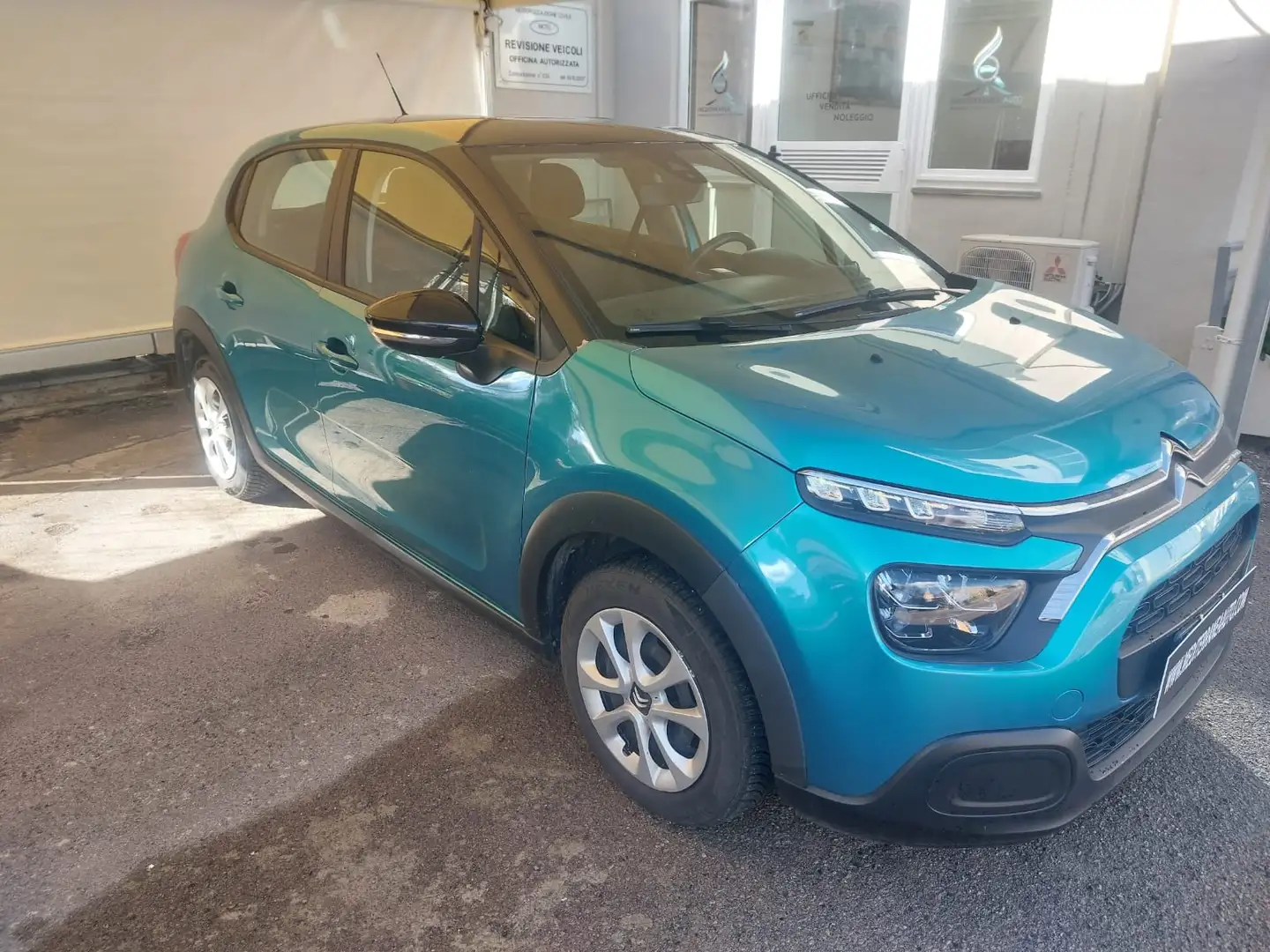 Citroen C3 C3 Aircross 1.6 bluehdi Shine 100cv Blu/Azzurro - 2