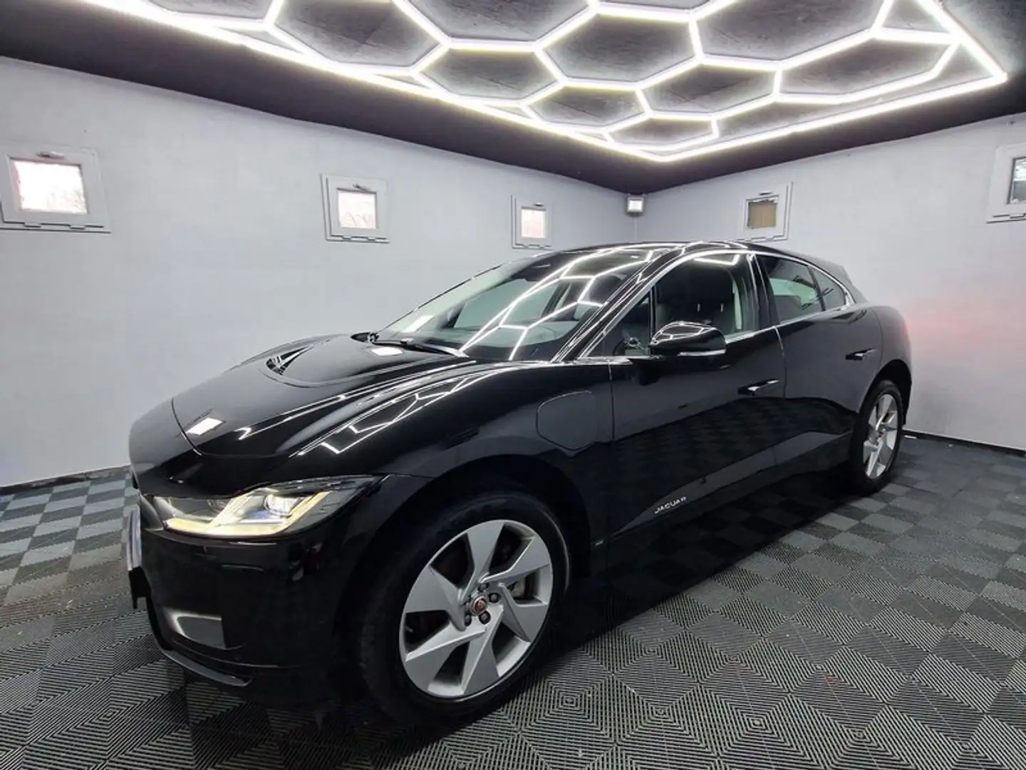 Jaguar I-Pace SE|AUTOM|NAVI|LEDER|LED|STHZ|SPORT Černá - 1