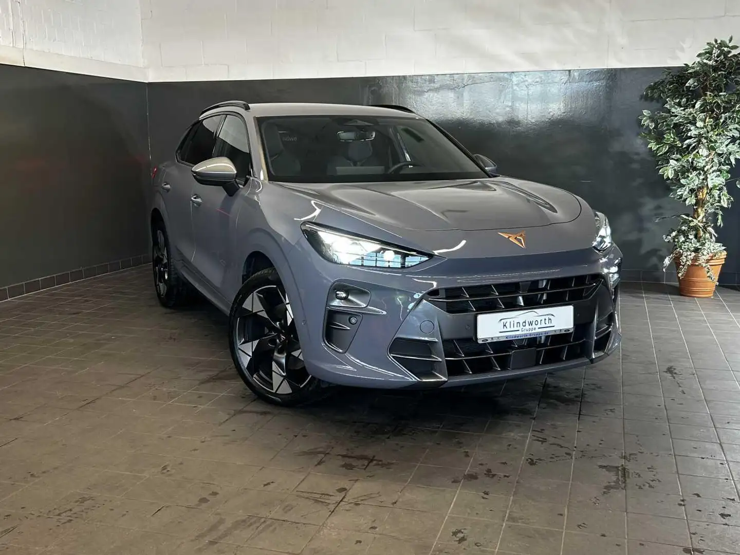 CUPRA Terramar 1.5 eTSI PHEV DSG +AHK+Matrix+DCC Grau - 2