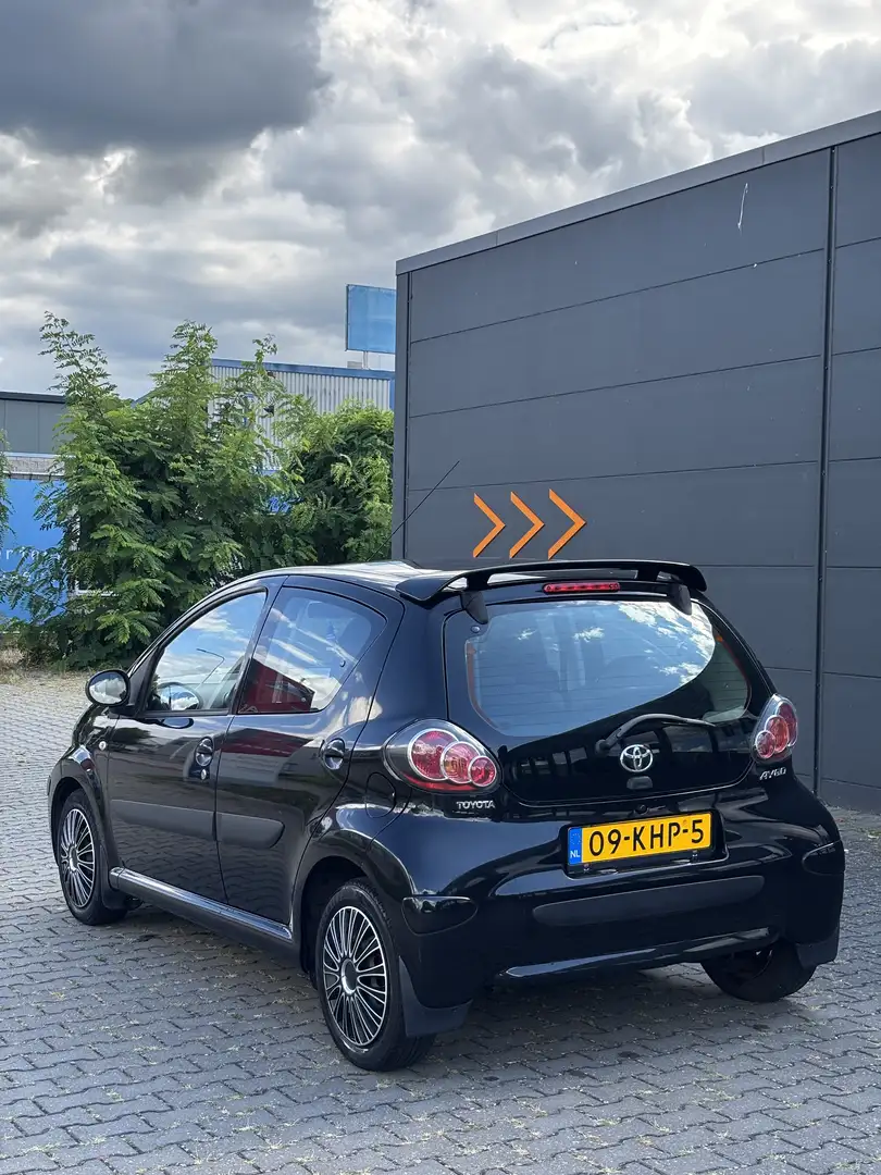Toyota Aygo 1.0-12V Comfort Zwart - 2