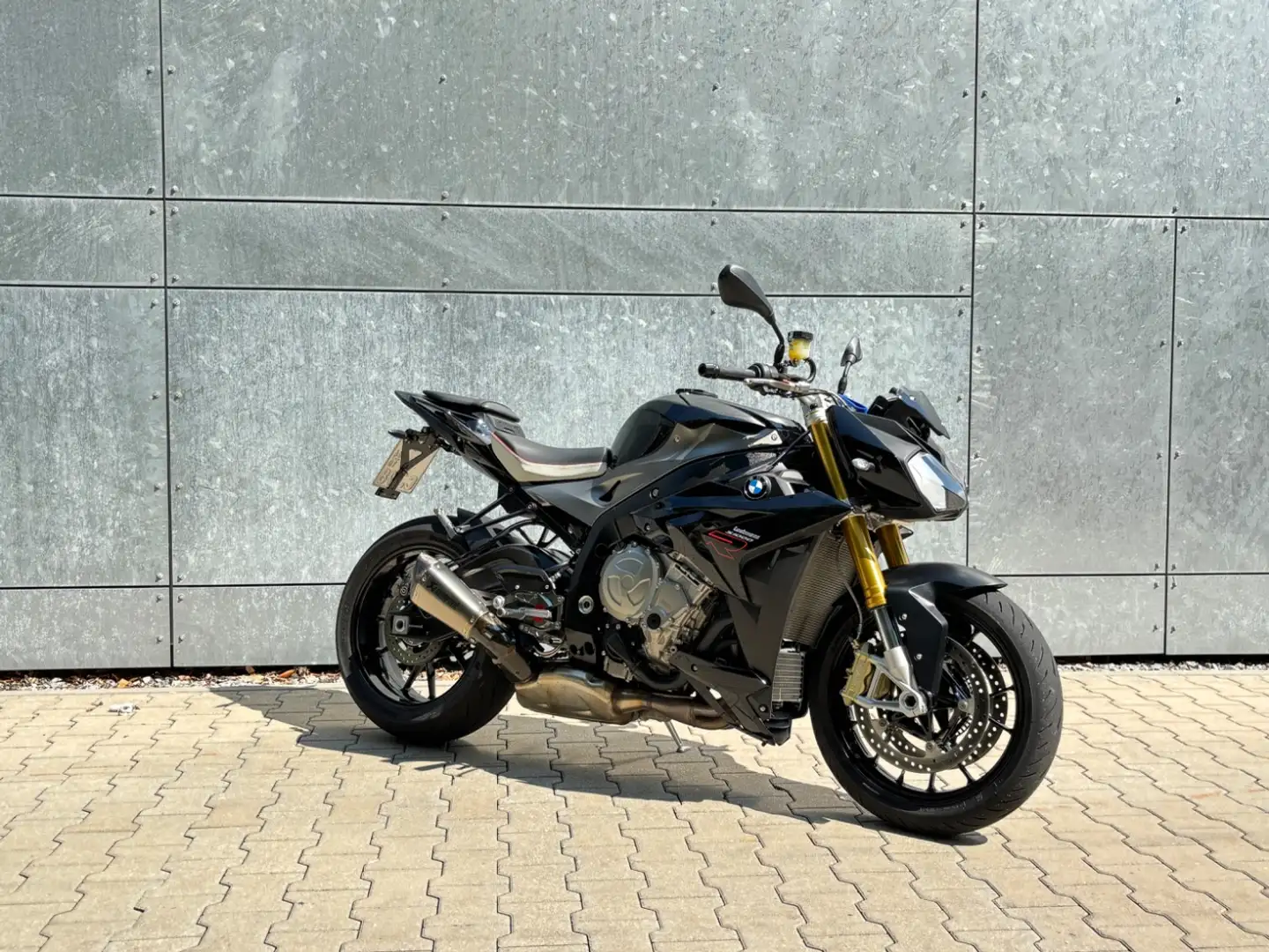 BMW S 1000 R Sport- und Dynamik Paket Akrapovic, Frästeile Чорний - 2