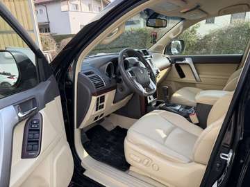 Landcruiser 2,8 D-4D 4WD Elegance Aut.