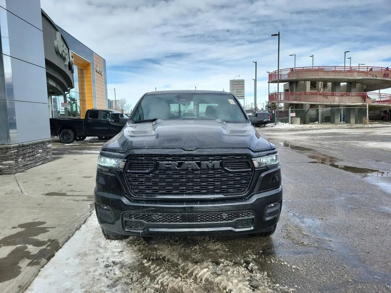 RAM 1500 снимка RAM 1500