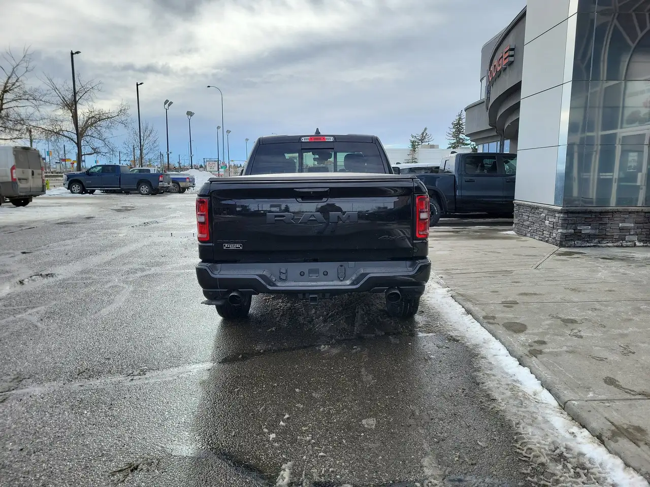 RAM 1500 снимка RAM 1500