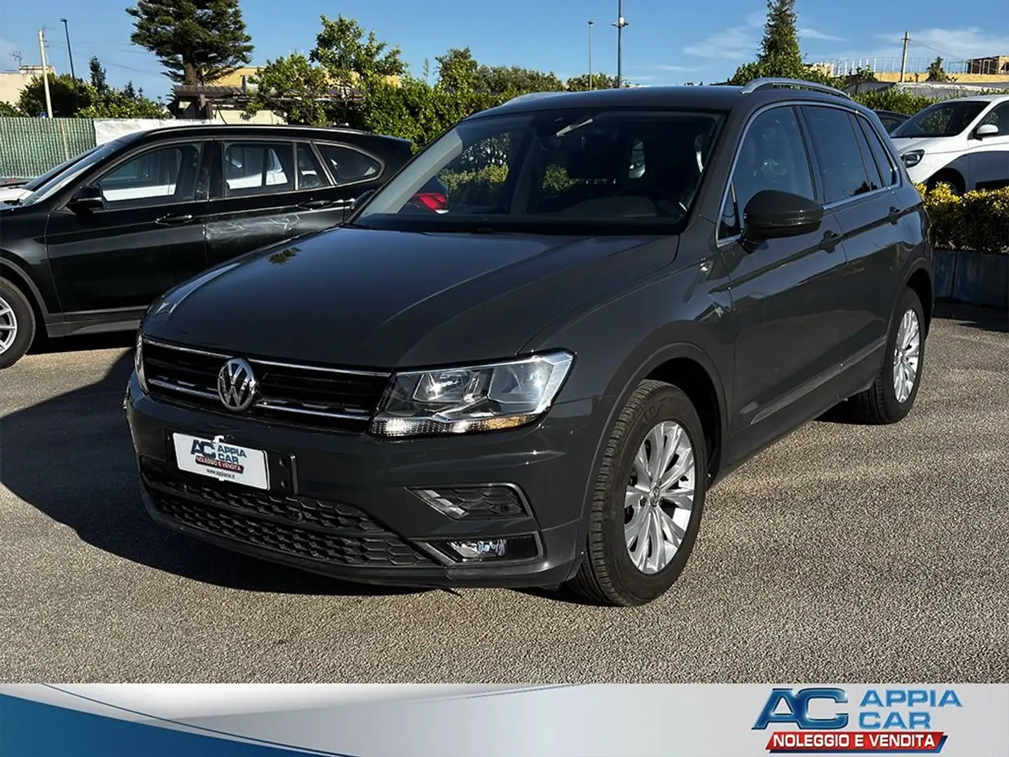 Volkswagen Tiguan Tiguan 2.0 tdi Business 150cv dsg Grigio - 1