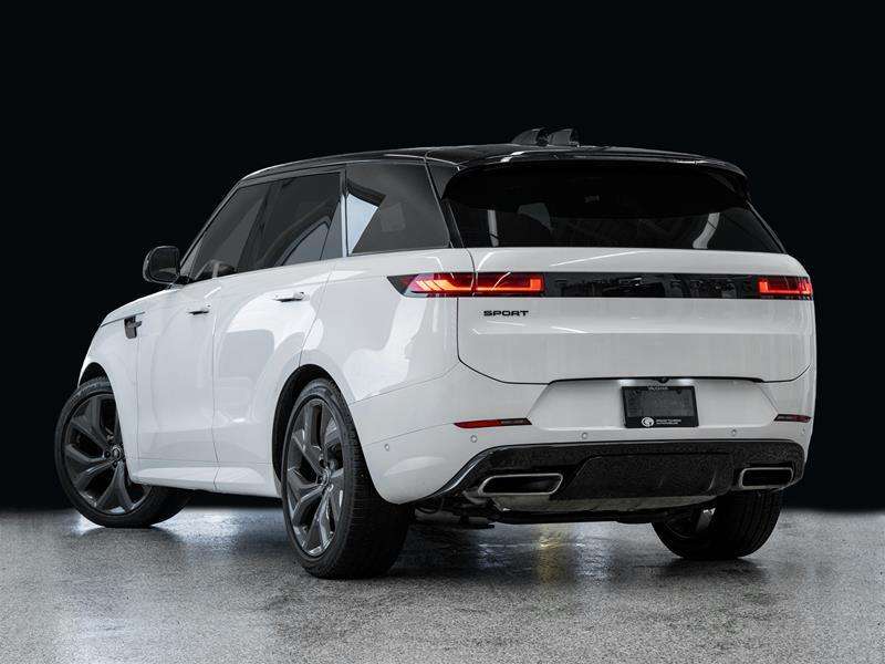 2024 Land Rover Range Rover Sport P400 Dynamic HSE alt 4