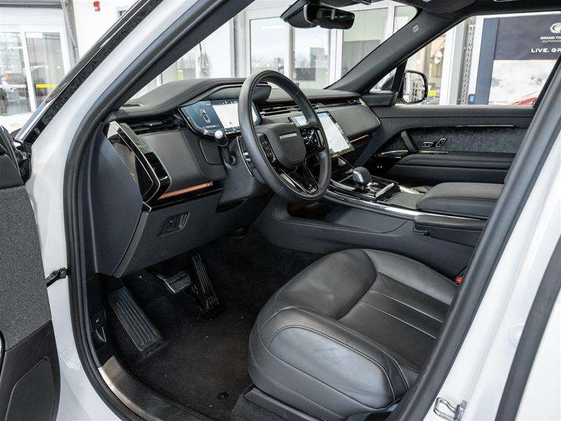 2024 Land Rover Range Rover Sport P400 Dynamic HSE thumb 10