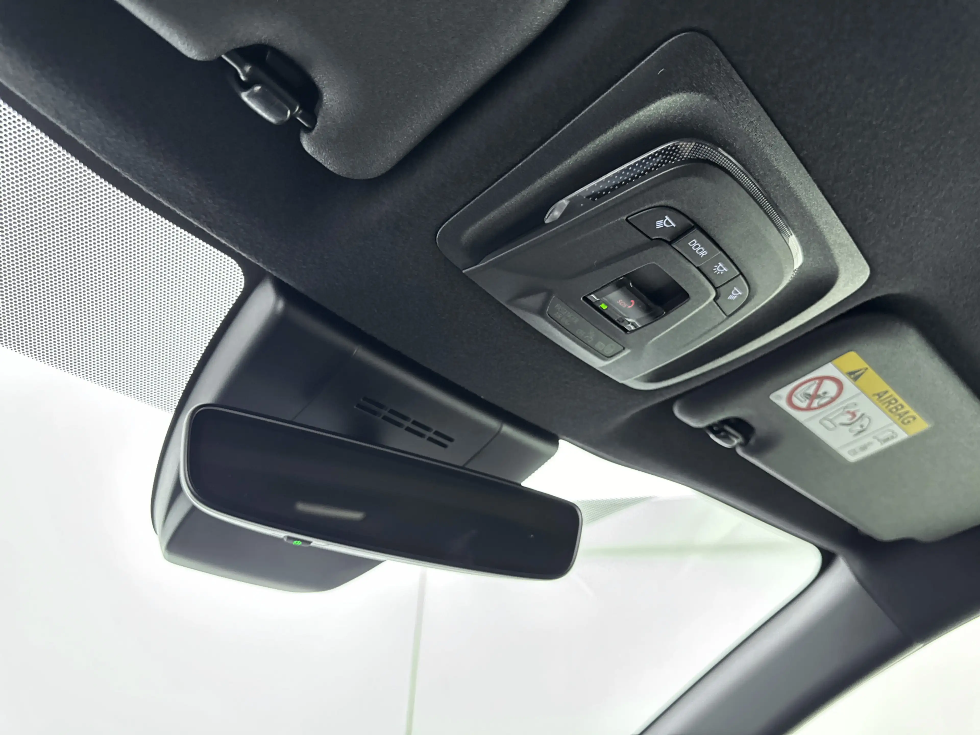 Toyota Corolla Cross Hybrid 180 Executive | Apple Carplay & Android Aut — photo 14