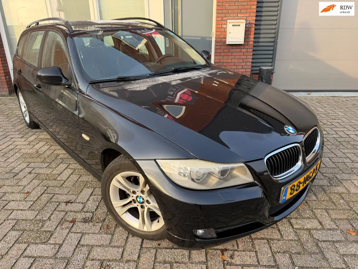 BMW 318 3-serie Touring 318i Business Line / Navi / PDC / Negro - 1