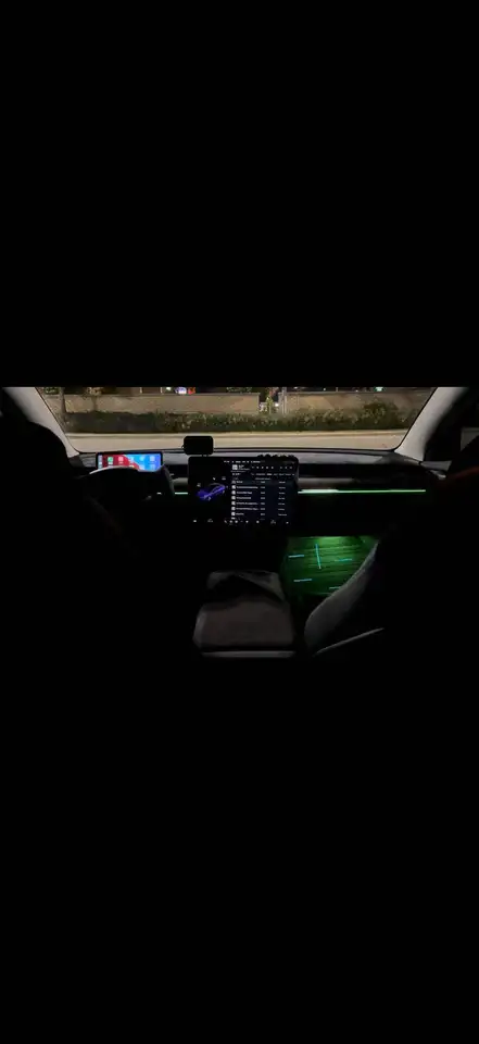 Tesla Model 3 photo Tesla Model 3