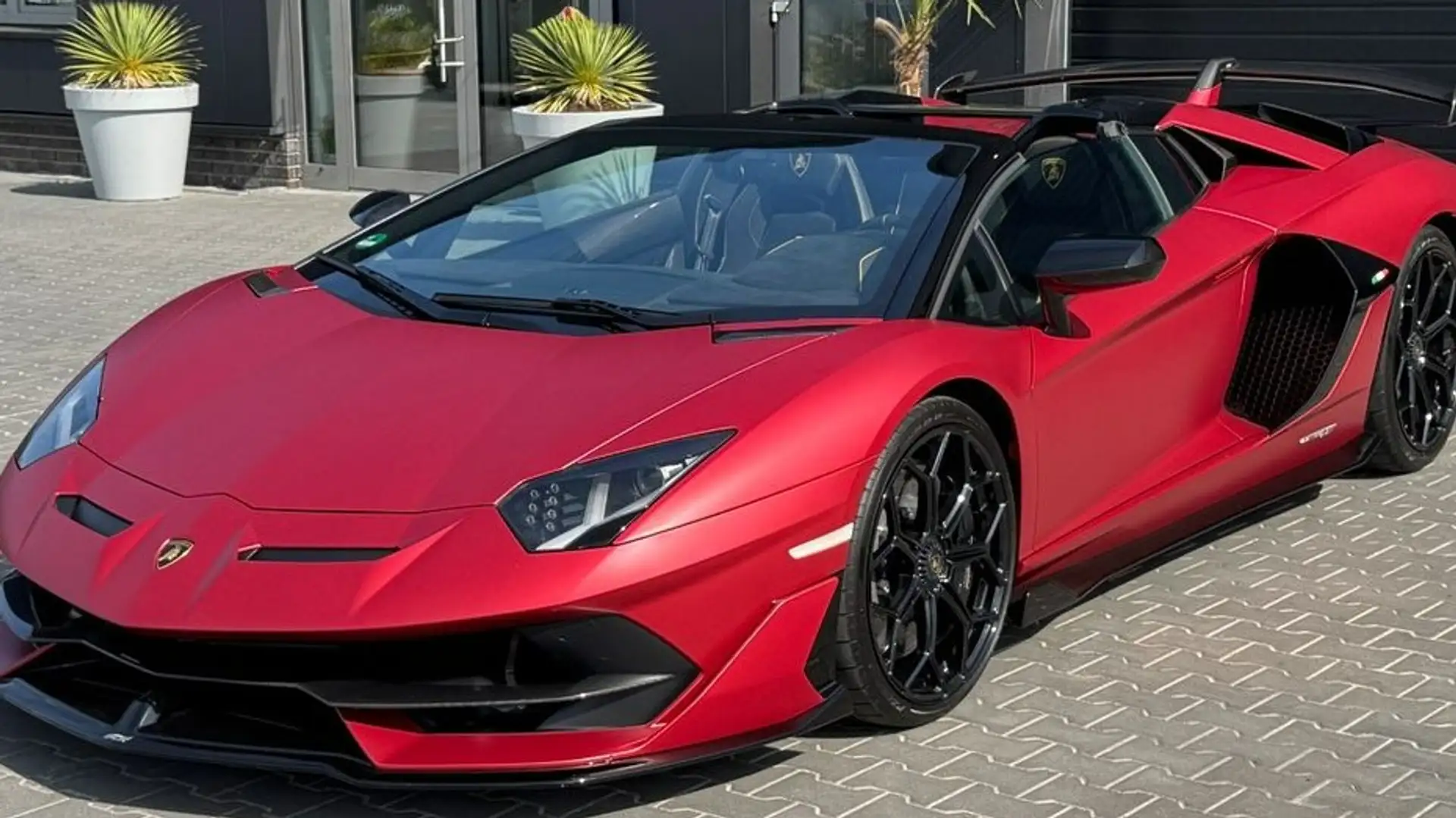 Lamborghini Aventador Roadster SVJ Rouge - 1
