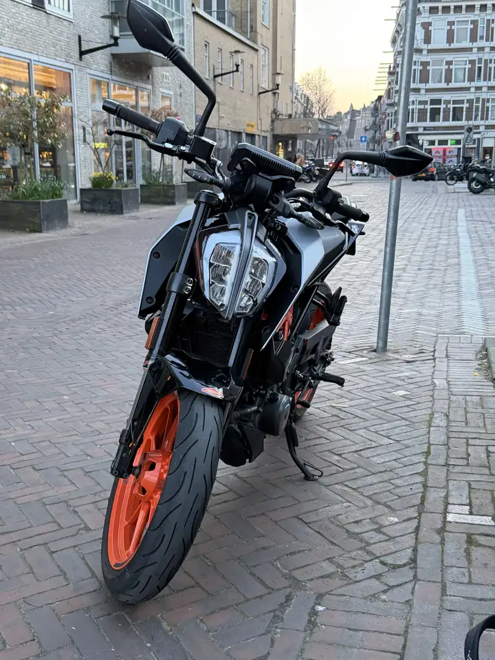 KTM 390 Duke