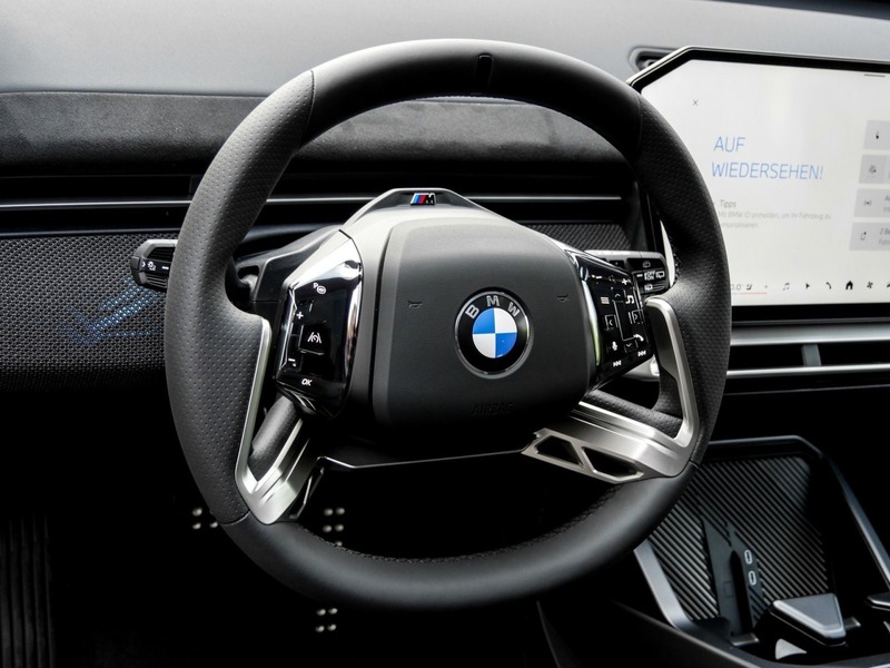 BMW iX3 40 M SPORT PRO+AHK+PANO+DA PLUS+HuD+H/K — photo 8