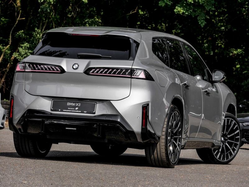 BMW iX3 40 M SPORT PRO+AHK+PANO+DA PLUS+HuD+H/K — photo 2