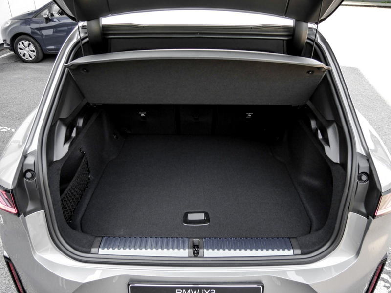 BMW iX3 40 M SPORT PRO+AHK+PANO+DA PLUS+HuD+H/K — photo 15