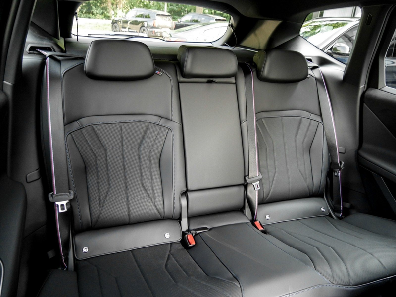 BMW iX3 40 M SPORT PRO+AHK+PANO+DA PLUS+HuD+H/K — photo 4