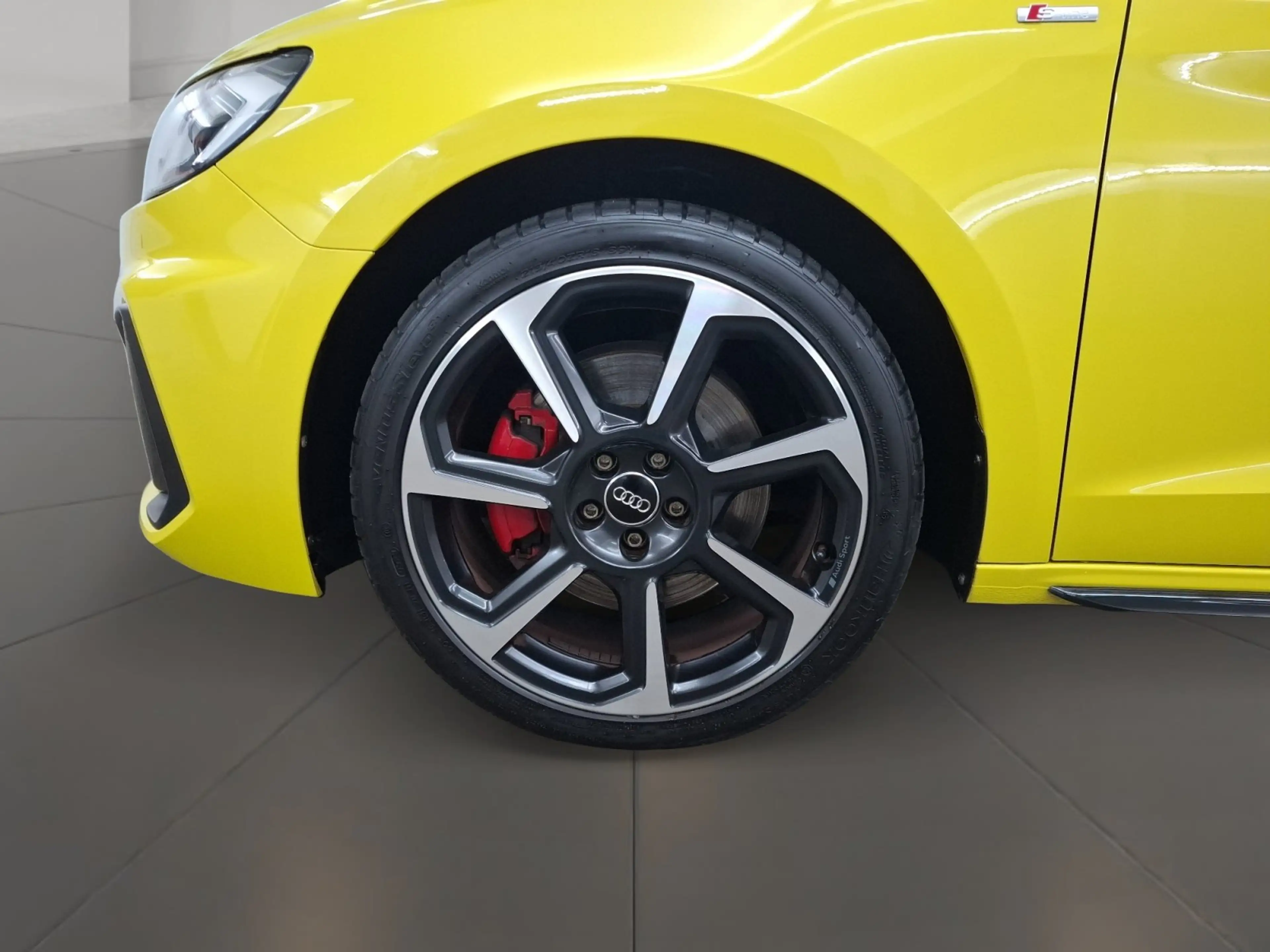 Audi A1 Sportback 40 TFSI S-Line SHZ Navi PDC — photo 6