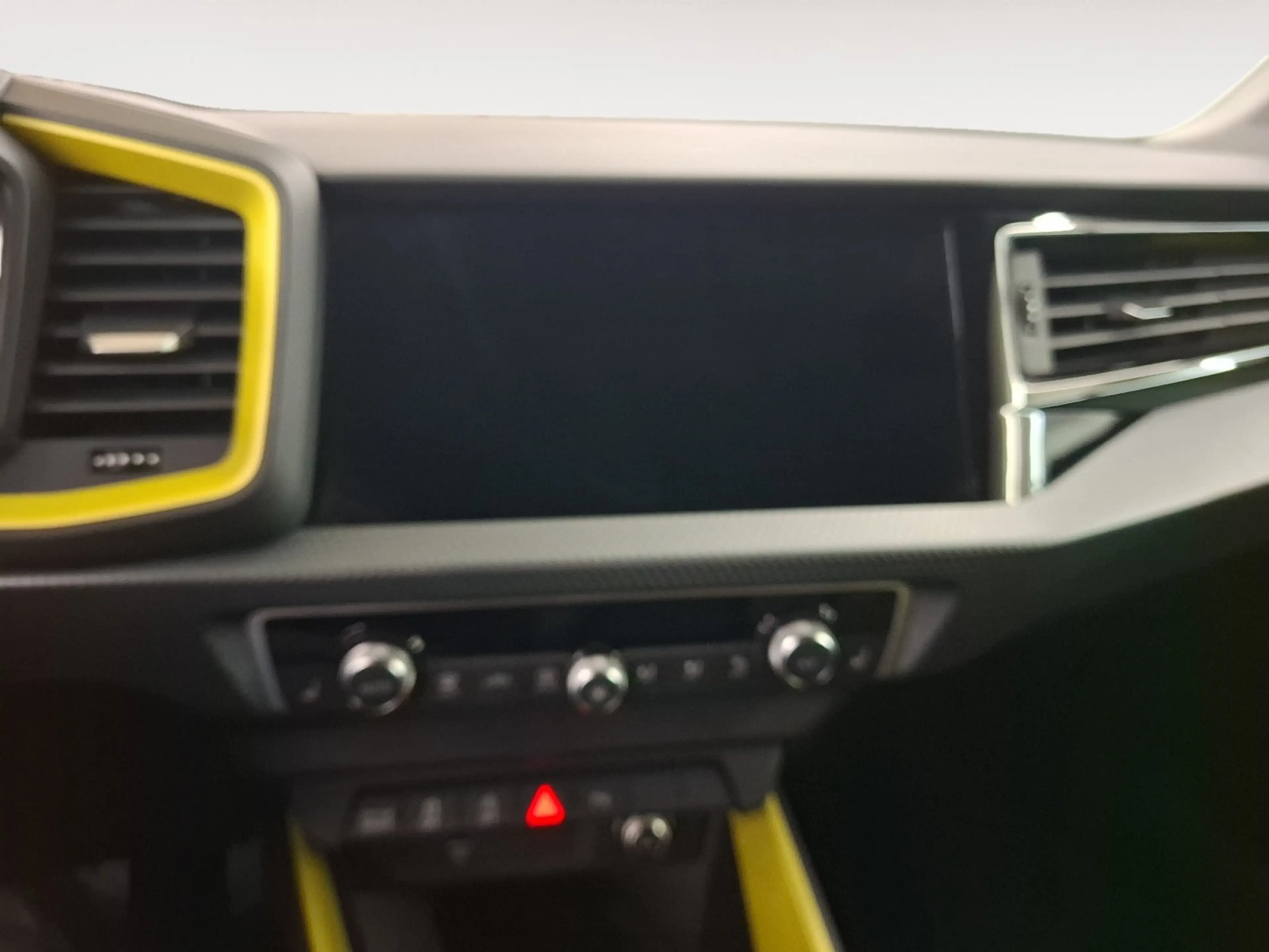 Audi A1 Sportback 40 TFSI S-Line SHZ Navi PDC — photo 13