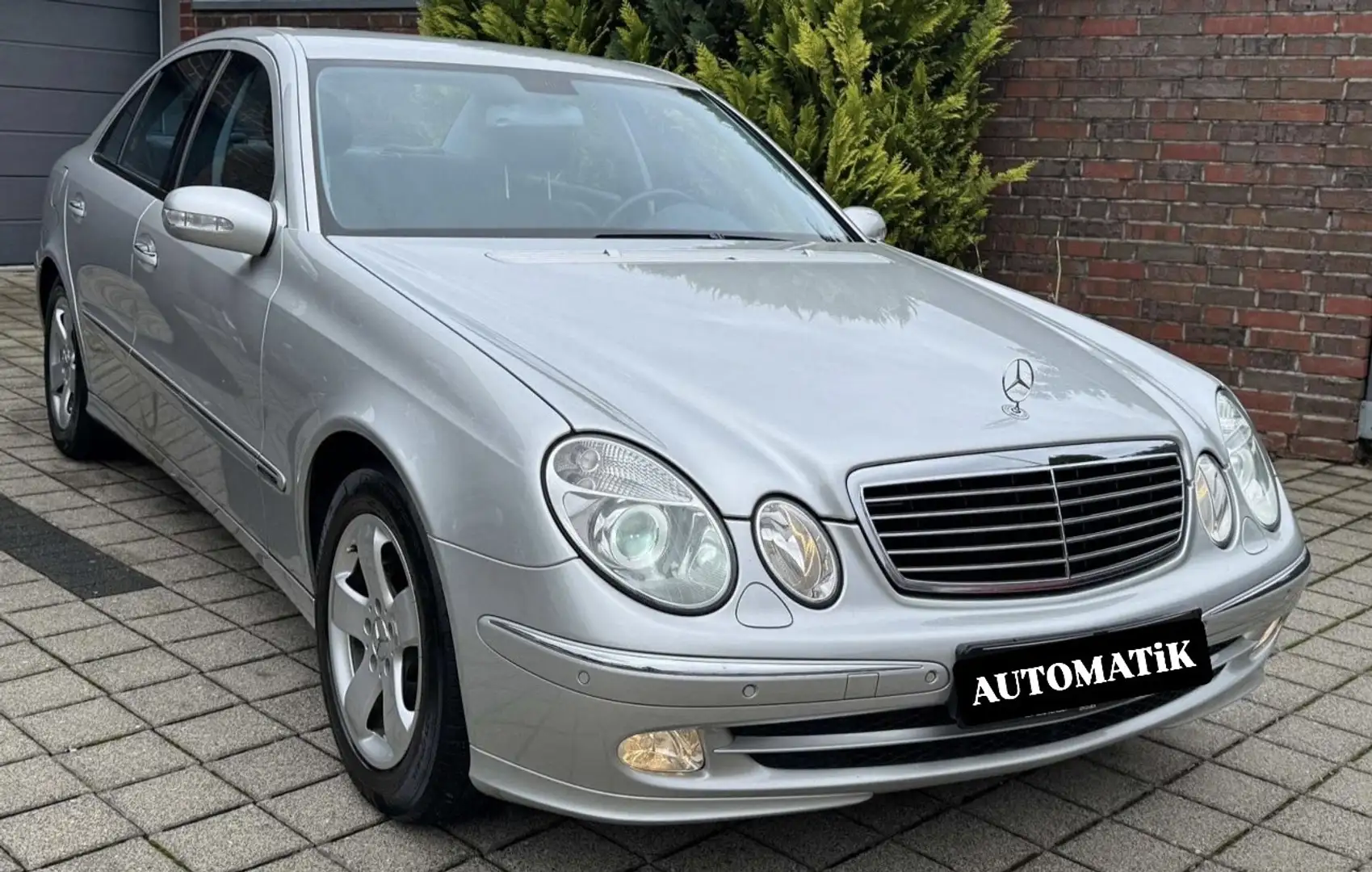 Mercedes-Benz E 270 Avantgarde CDI  Automatik * Checkheft * Beige - 1