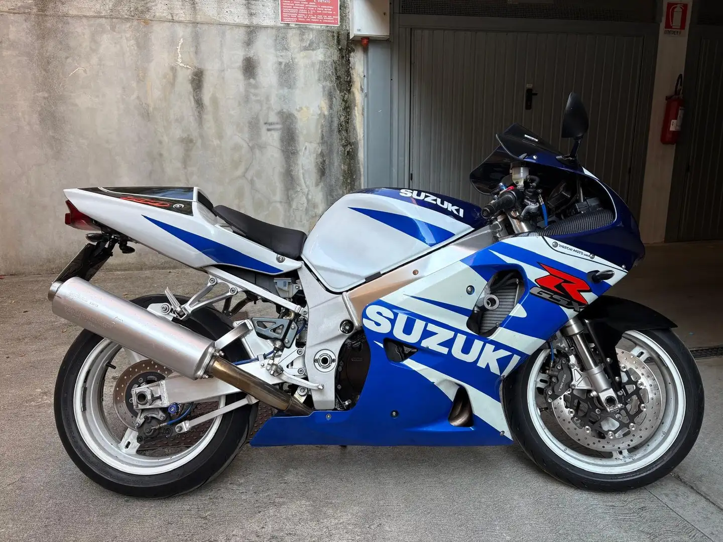 Suzuki GSX-R 750 - 1