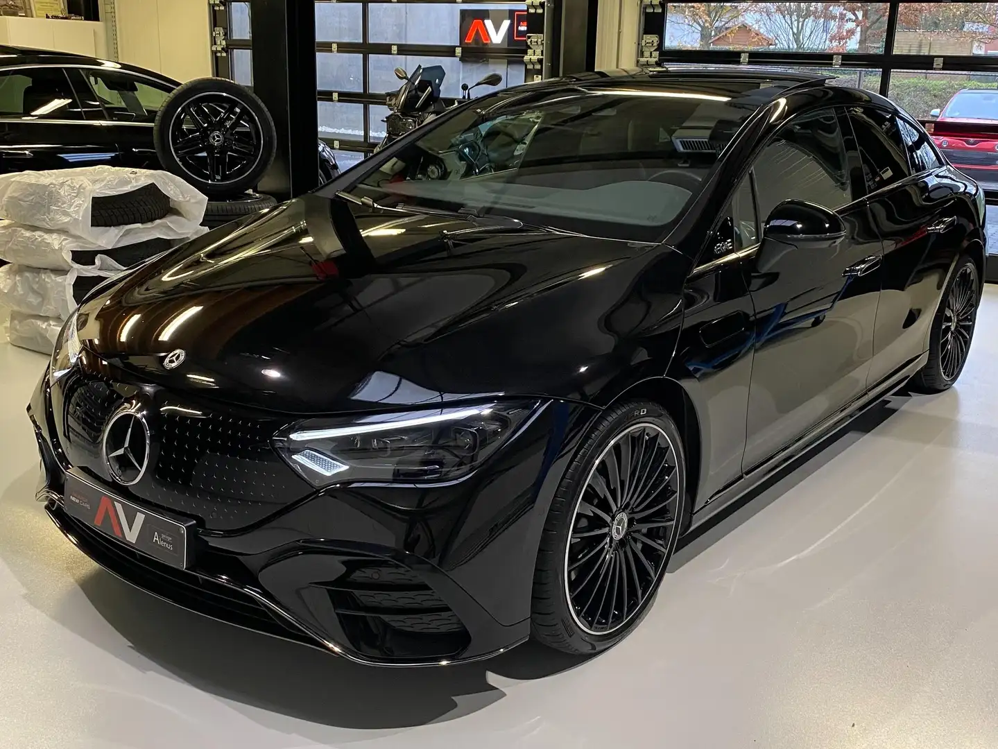 Mercedes-Benz EQE 300 AMG NIGHT Airmatic/Hyperscr./Burmester/Leder/Trekh Noir - 1