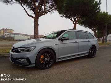 SW R-Line 4motion 240cv dsg/FULL OPTIONAL