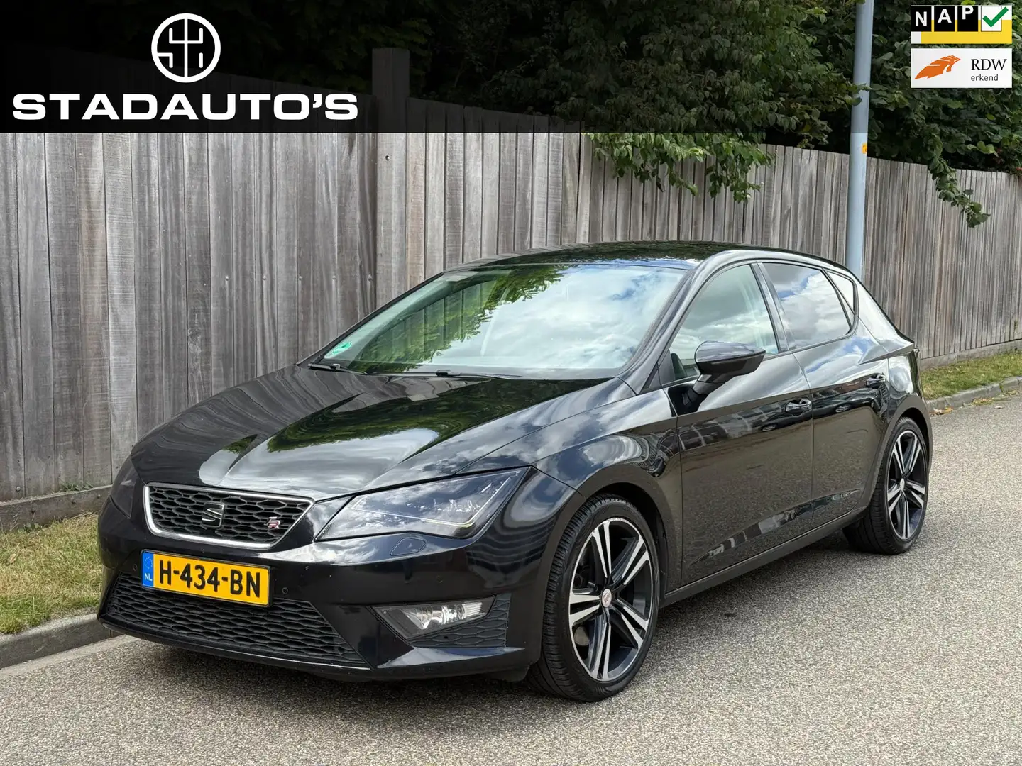 SEAT Leon 2.0 TDI DSG FR 184PK LED Seat Sound 5DRS BTW APK! Noir - 1