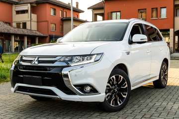 2.0 4WD PHEV Instyle 2018 - PLUG-IN HYBRID
