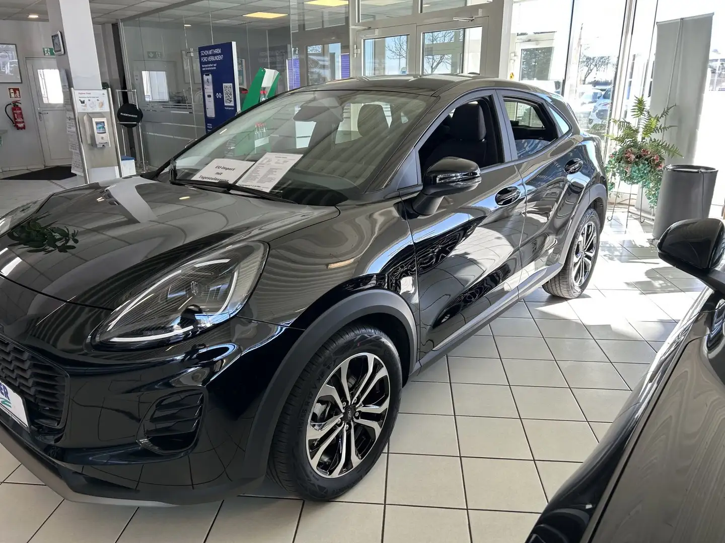 Ford Puma Titanium Zwart - 2