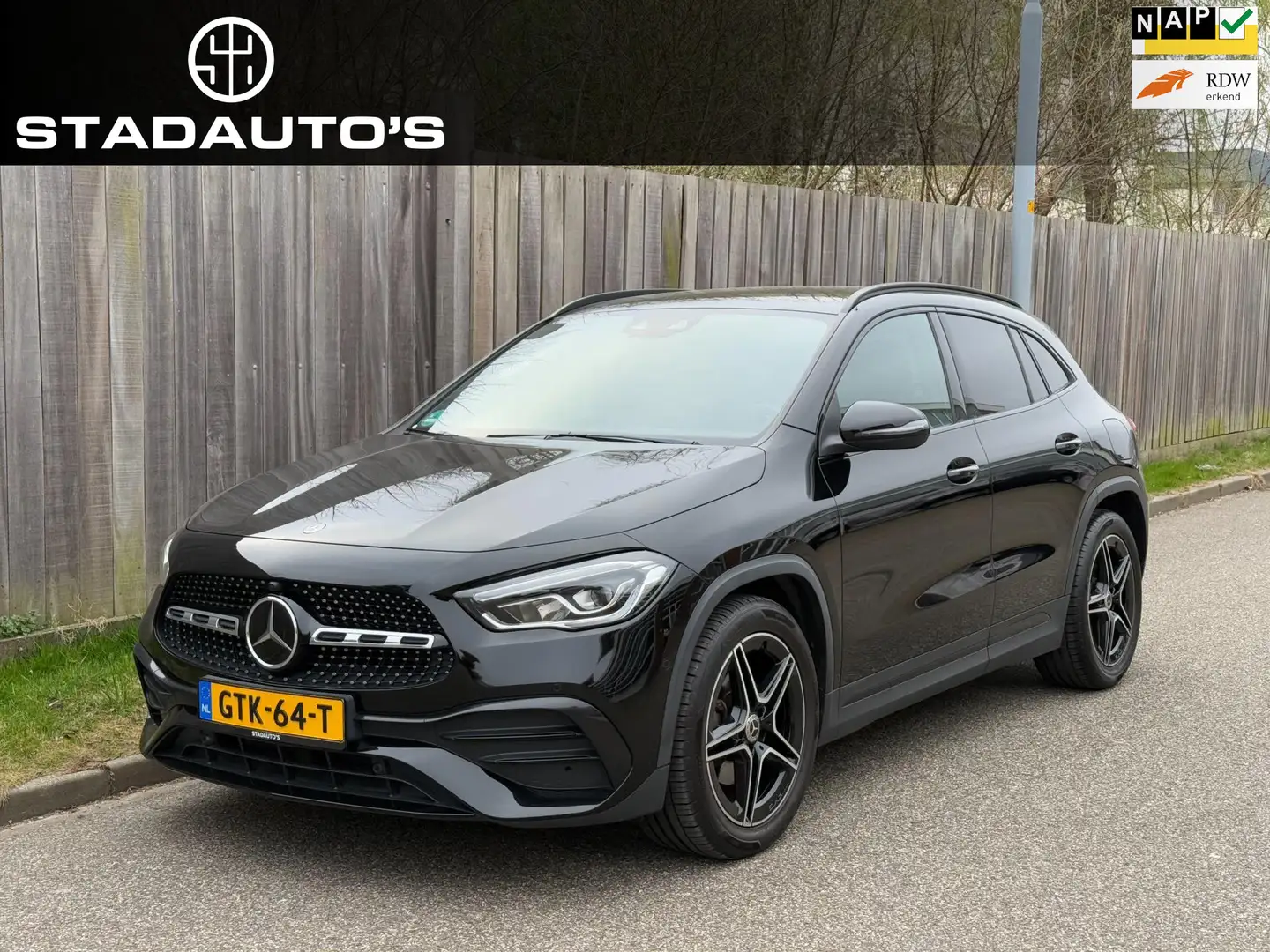 Mercedes-Benz GLA 200 AMG Night Ambiënt Light|Camera|Widescreen! Zwart - 1