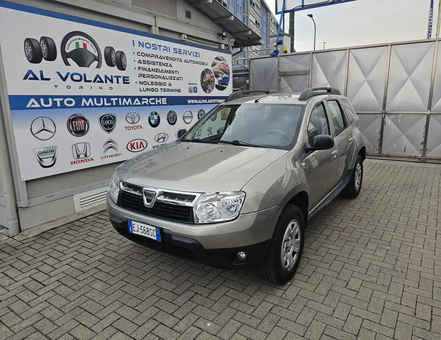 Dacia Duster 1.6 110CV 4x2 Lauréate Grigio - 1