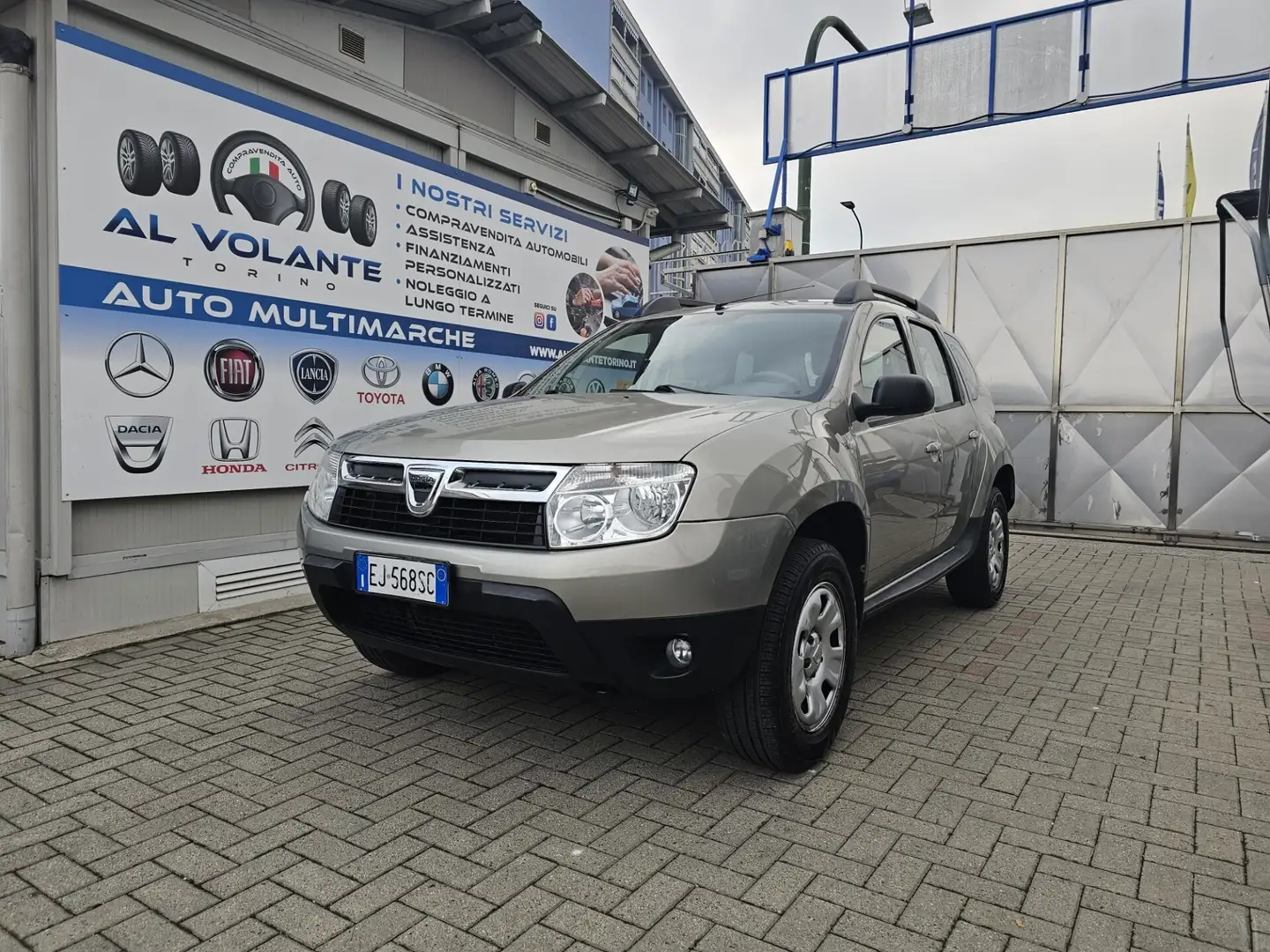 Dacia Duster 1.6 110CV 4x2 Lauréate Grigio - 2