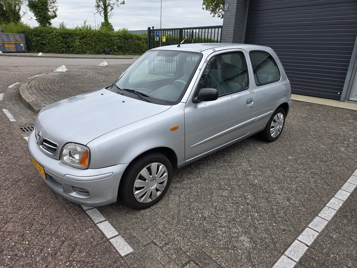Nissan Micra Aut. Super - 1