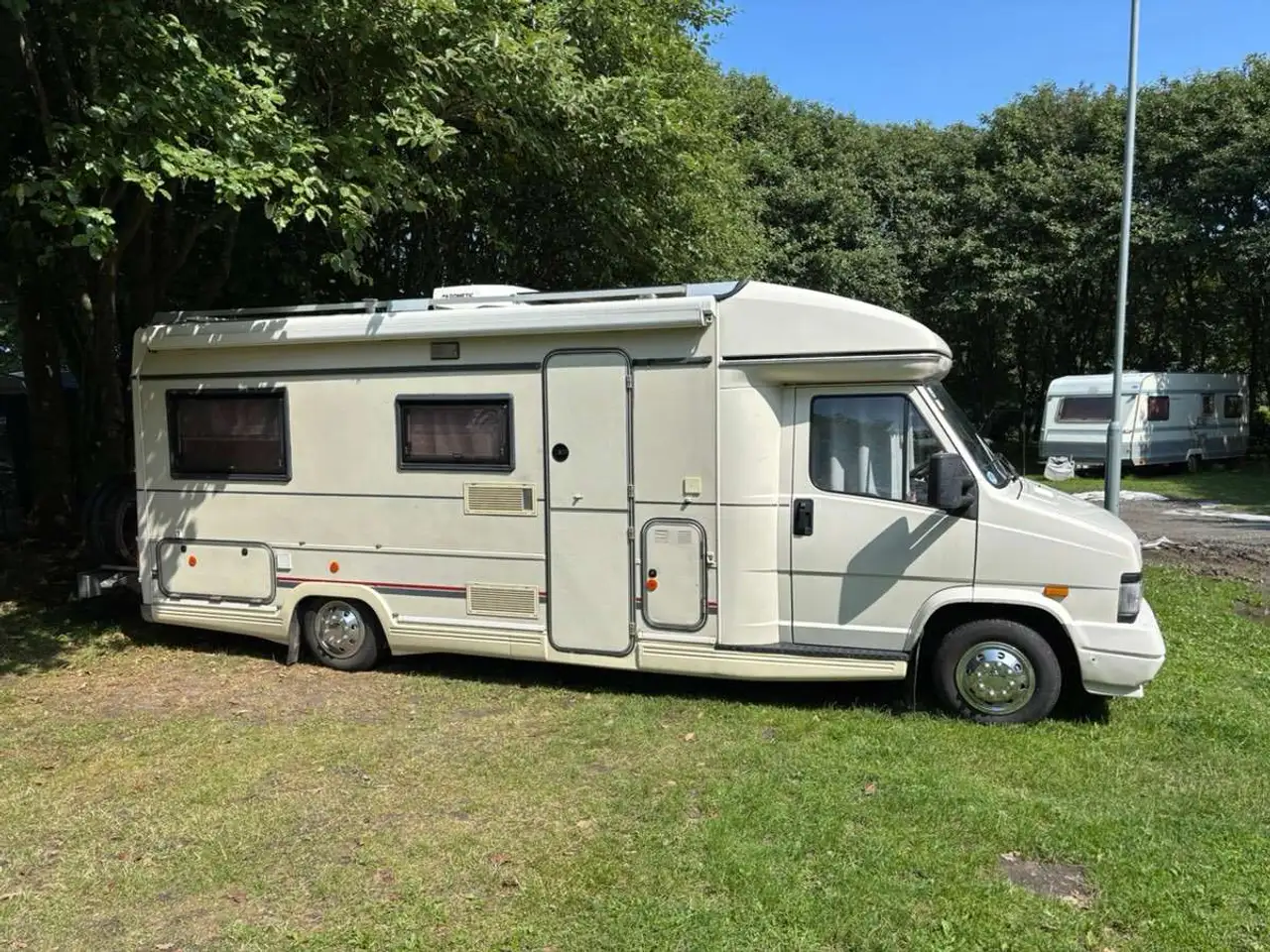 Fiat Ducato Bürstner T 620 Wohnmobil Camper, foto 2