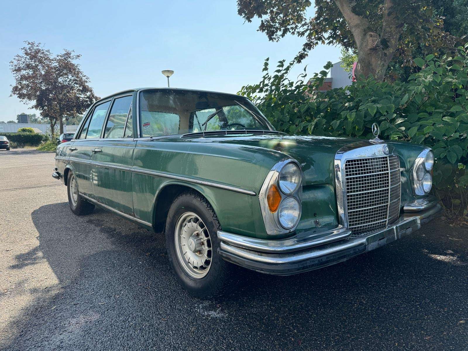Second hand Mercedes Benz S-Class 280