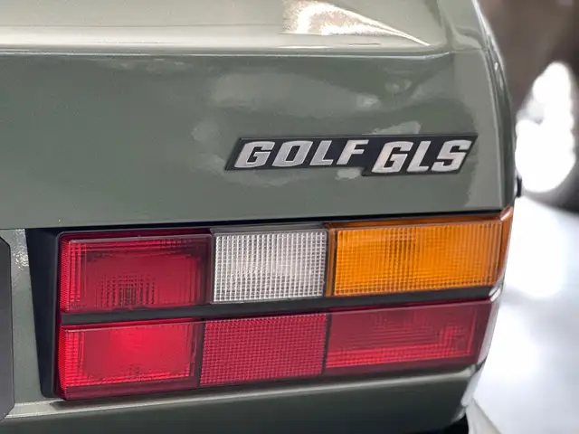 Volkswagen Golf view 6