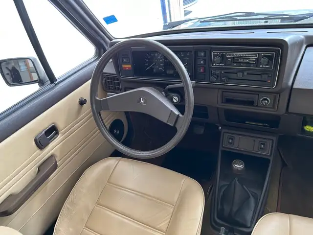Volkswagen Golf view 15