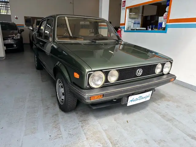 Volkswagen Golf view 4