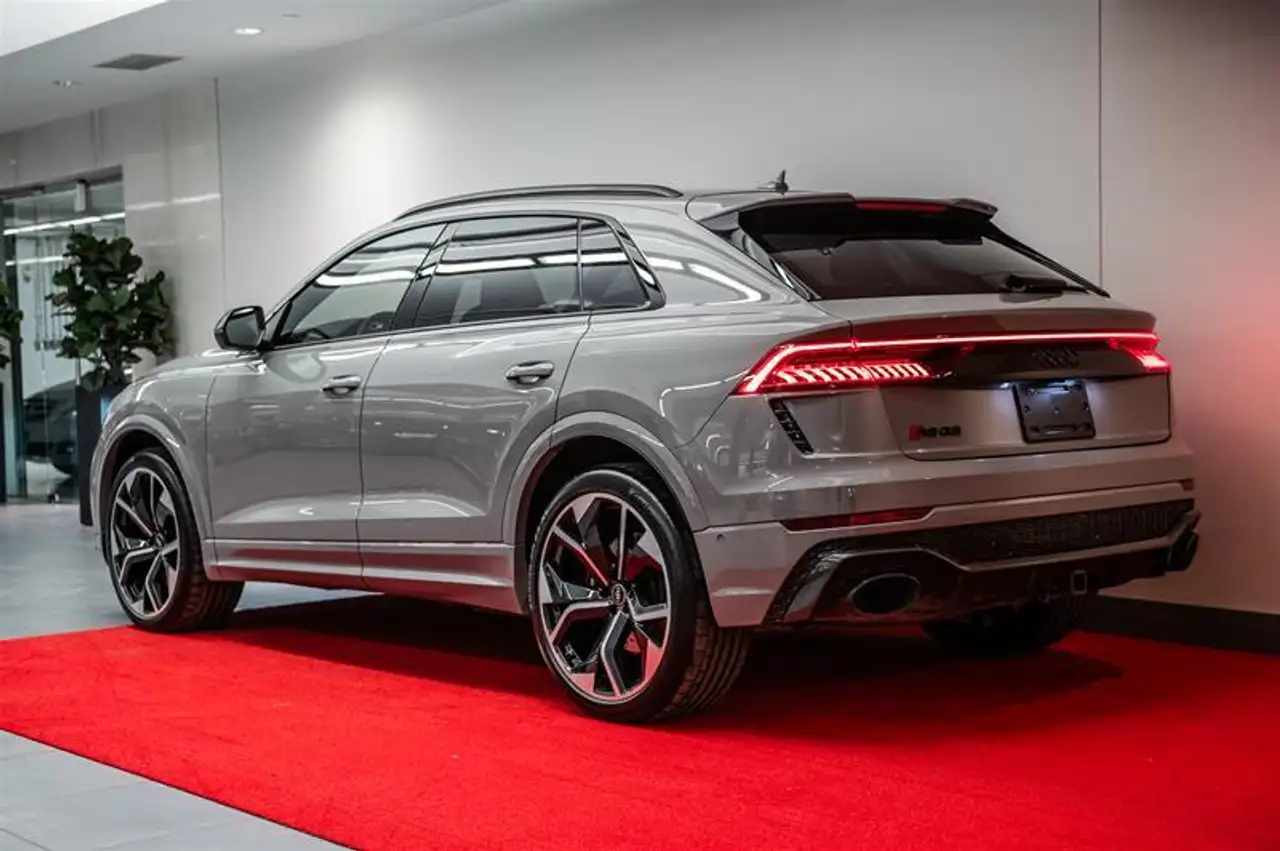 Audi RS Q8 fotografie Audi RS Q8