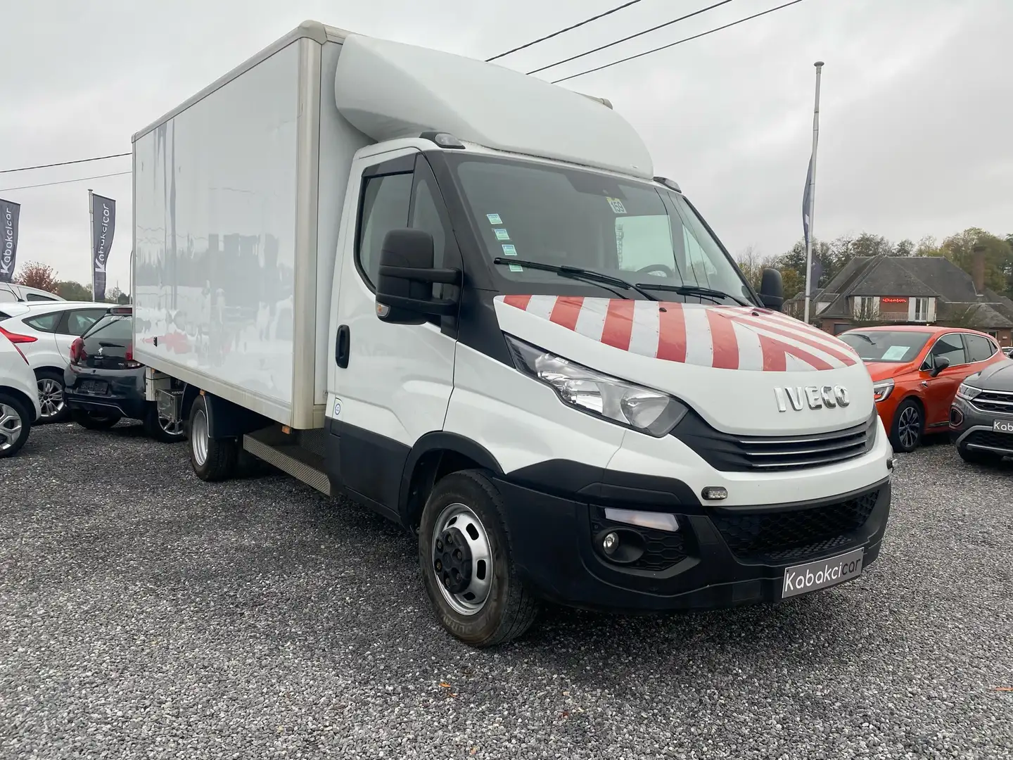 Iveco Daily 35-c14/100KW/136 CH/ CHASSIS LONG/CLIMATISATION!!! Белый - 1