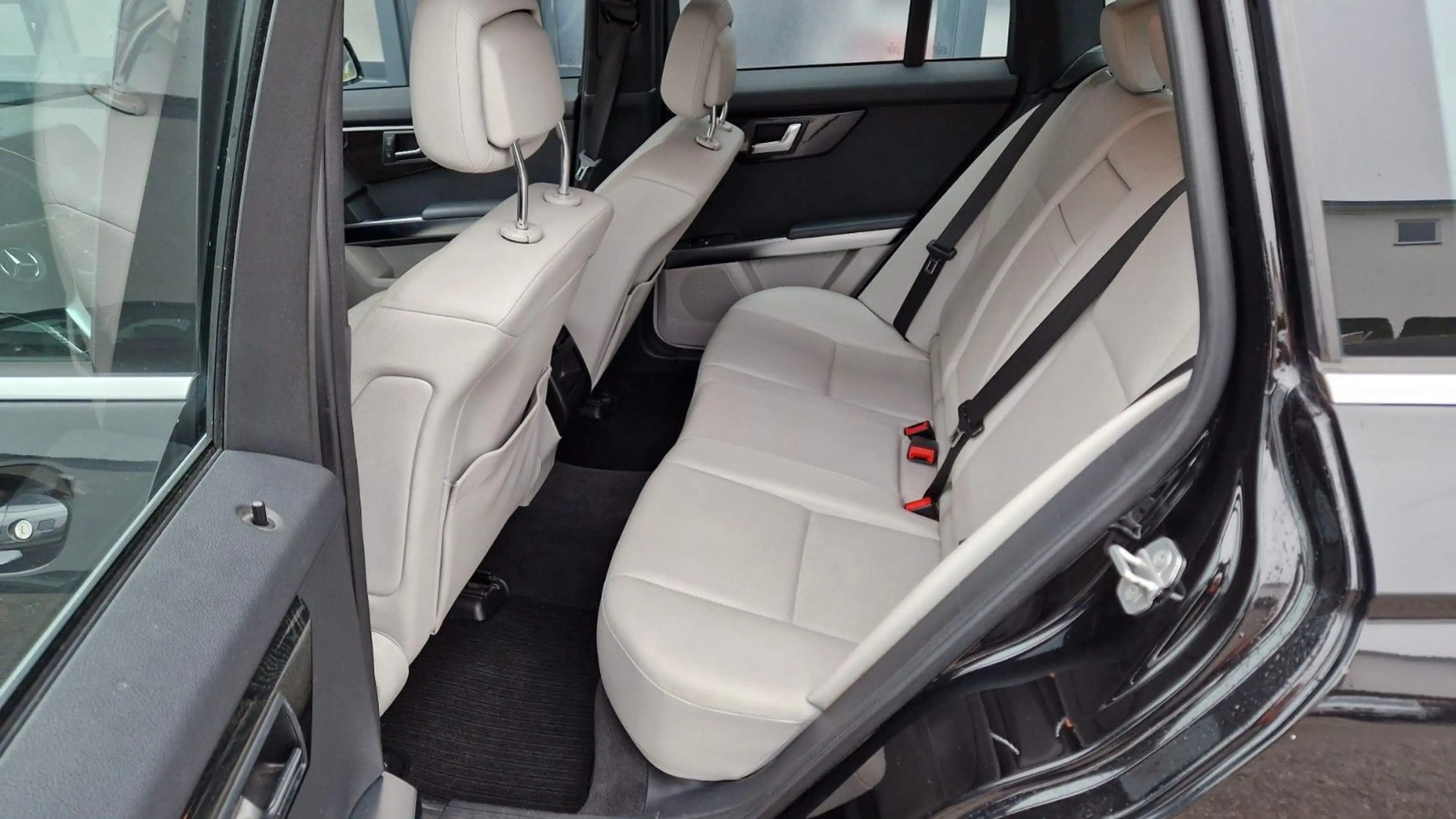 Mercedes-Benz GLK 350 CDI 4Matic Leder Pano Standheiz Facelift — photo 12