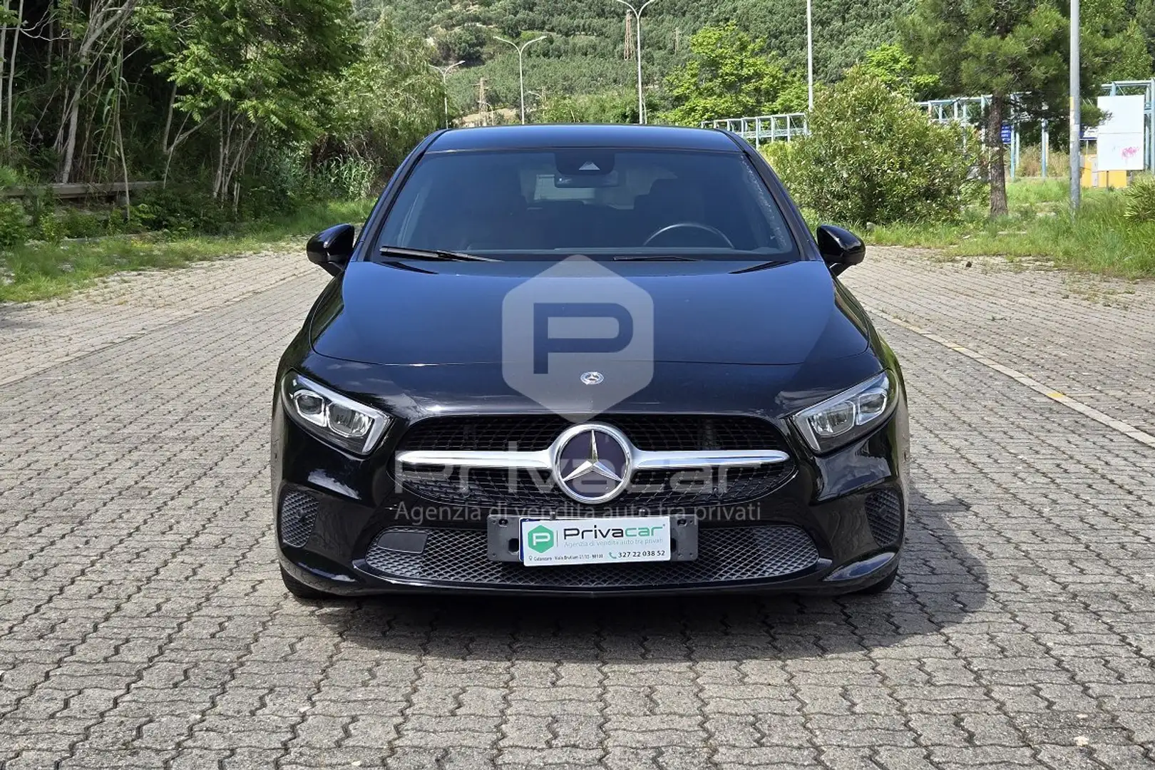 Mercedes-Benz A 180 A 180 d Automatic Executive Schwarz - 2