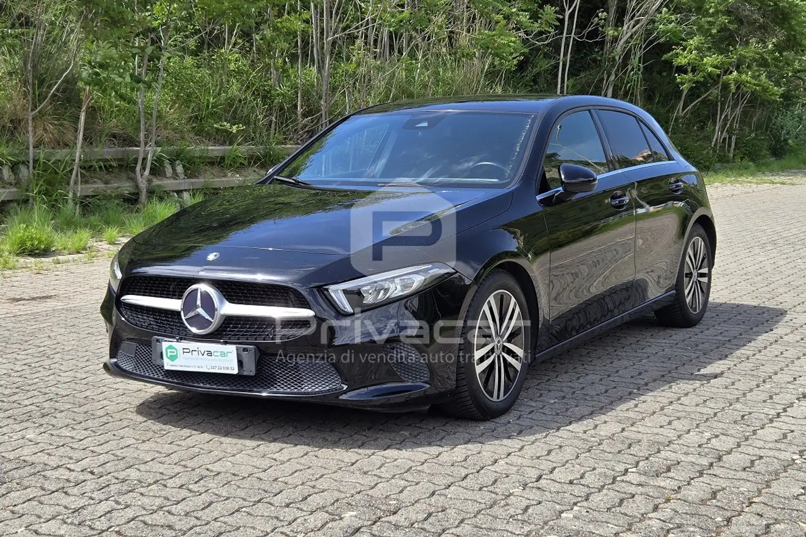 Mercedes-Benz A 180 A 180 d Automatic Executive Schwarz - 1