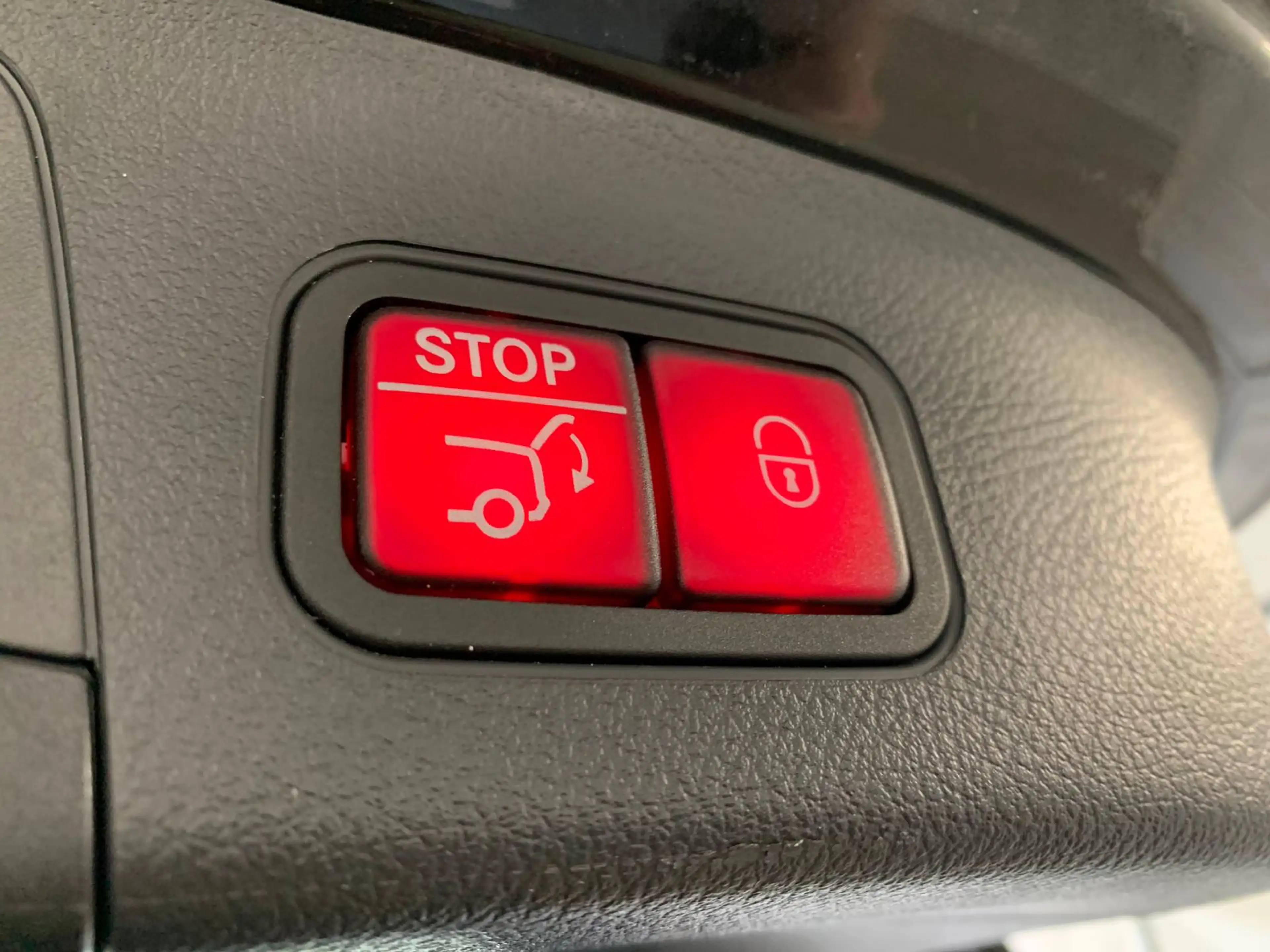 Mercedes-Benz GLA 220 Widescreen Distronic+ 360 Kam 18" Memory — photo 5