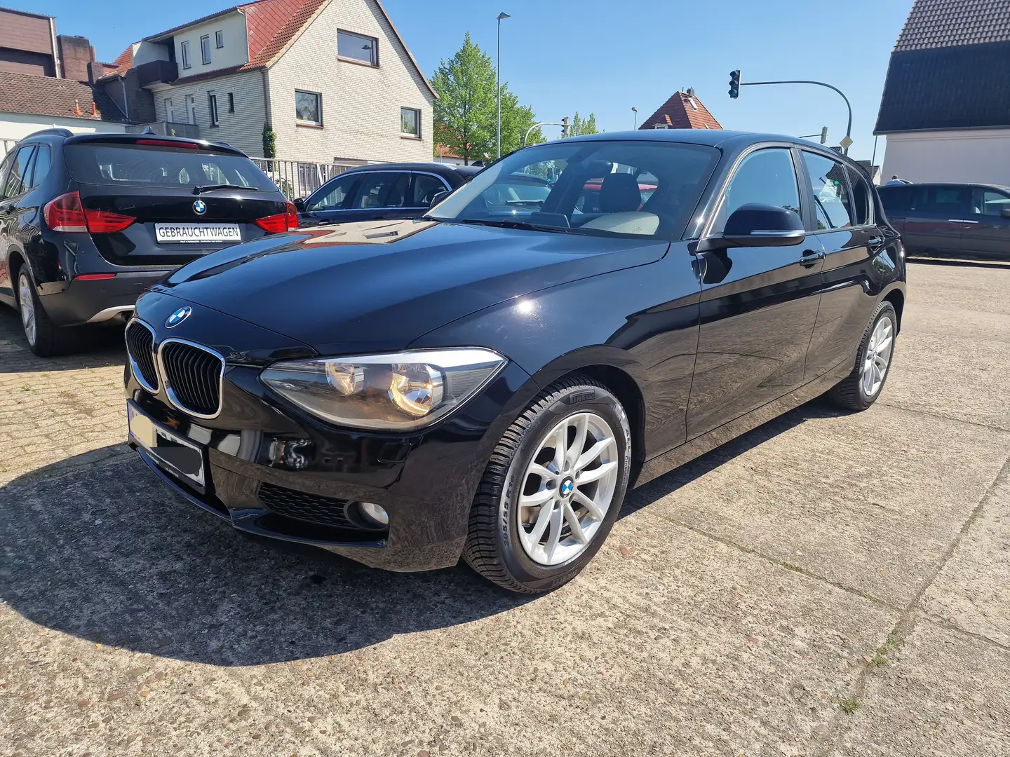 BMW 118 d *TÜV-07.2026*Service-Neu*Kette-Neu*SHZ*klima* Noir - 1