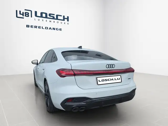 Audi A5 view 7