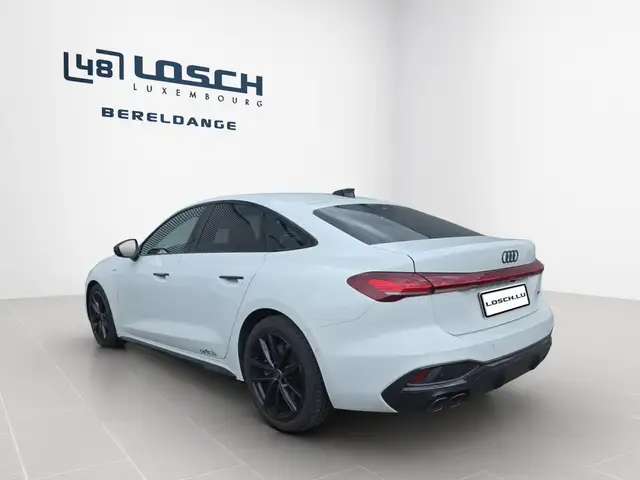 Audi A5 view 5