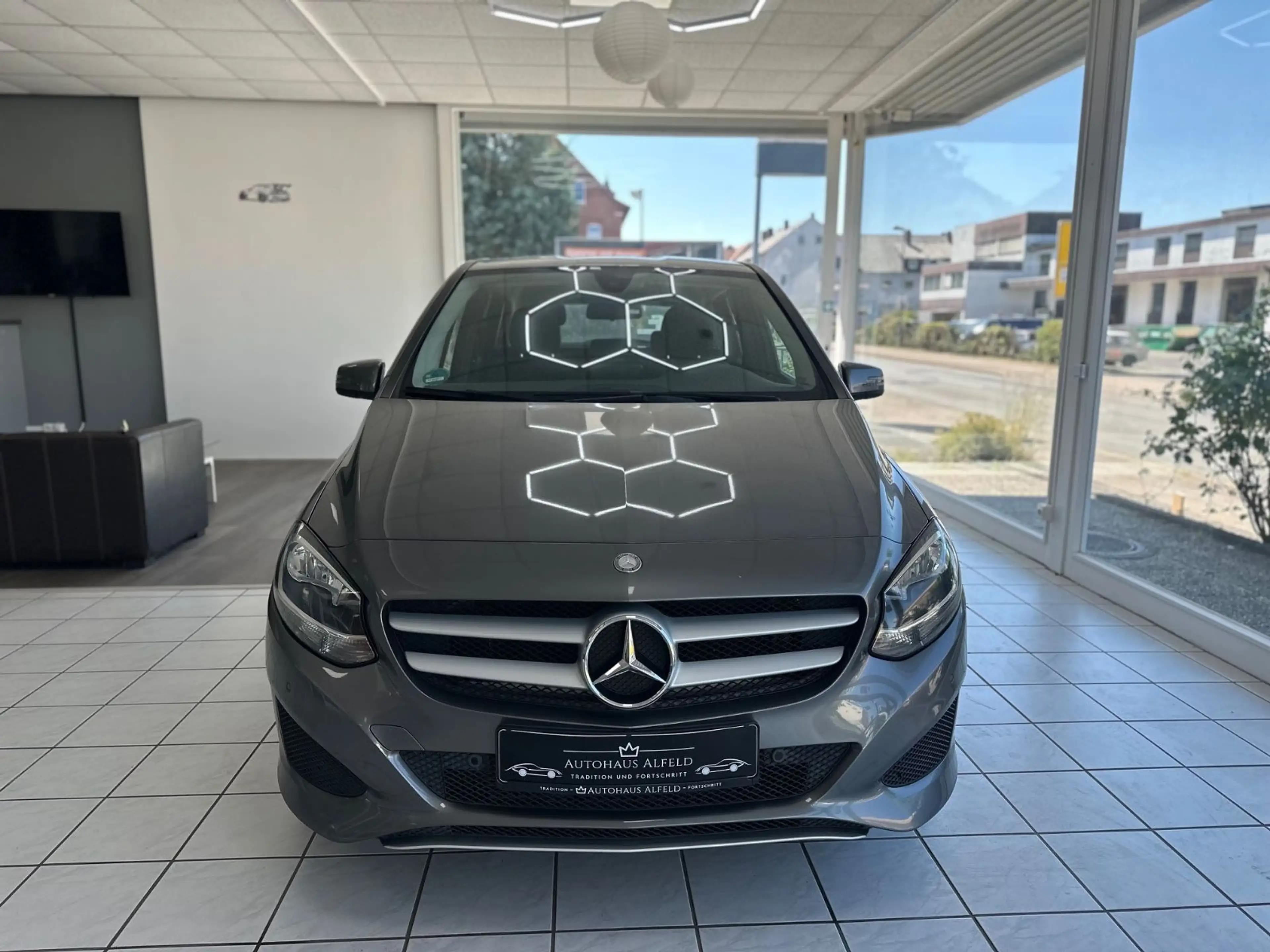Mercedes-Benz B 180 CDI Klima Navi Sitzheizung — photo 2