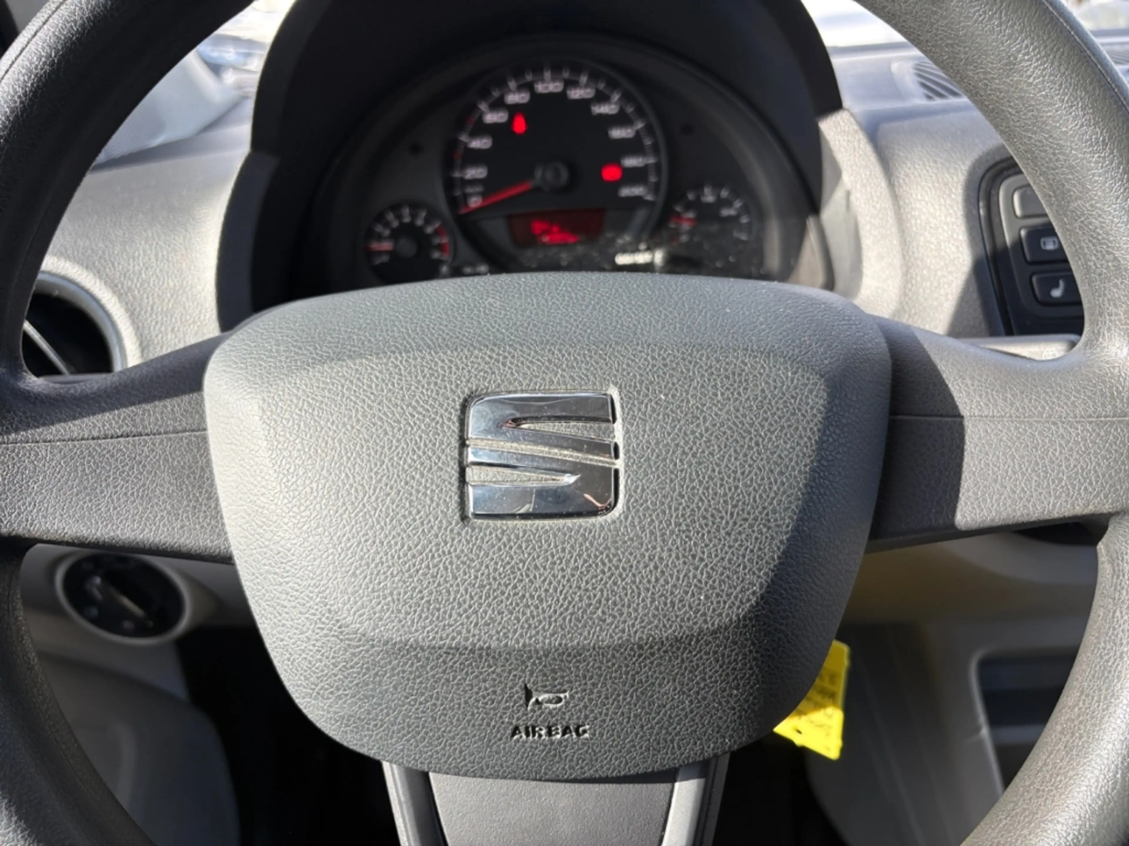 SEAT Mii Style 1.0 — photo 13