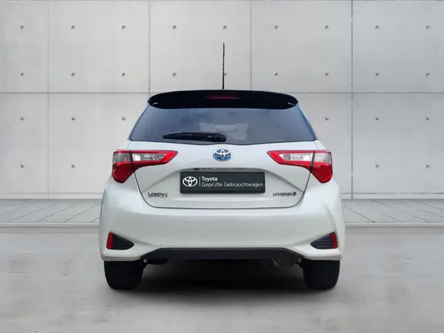 Toyota Yaris view 5